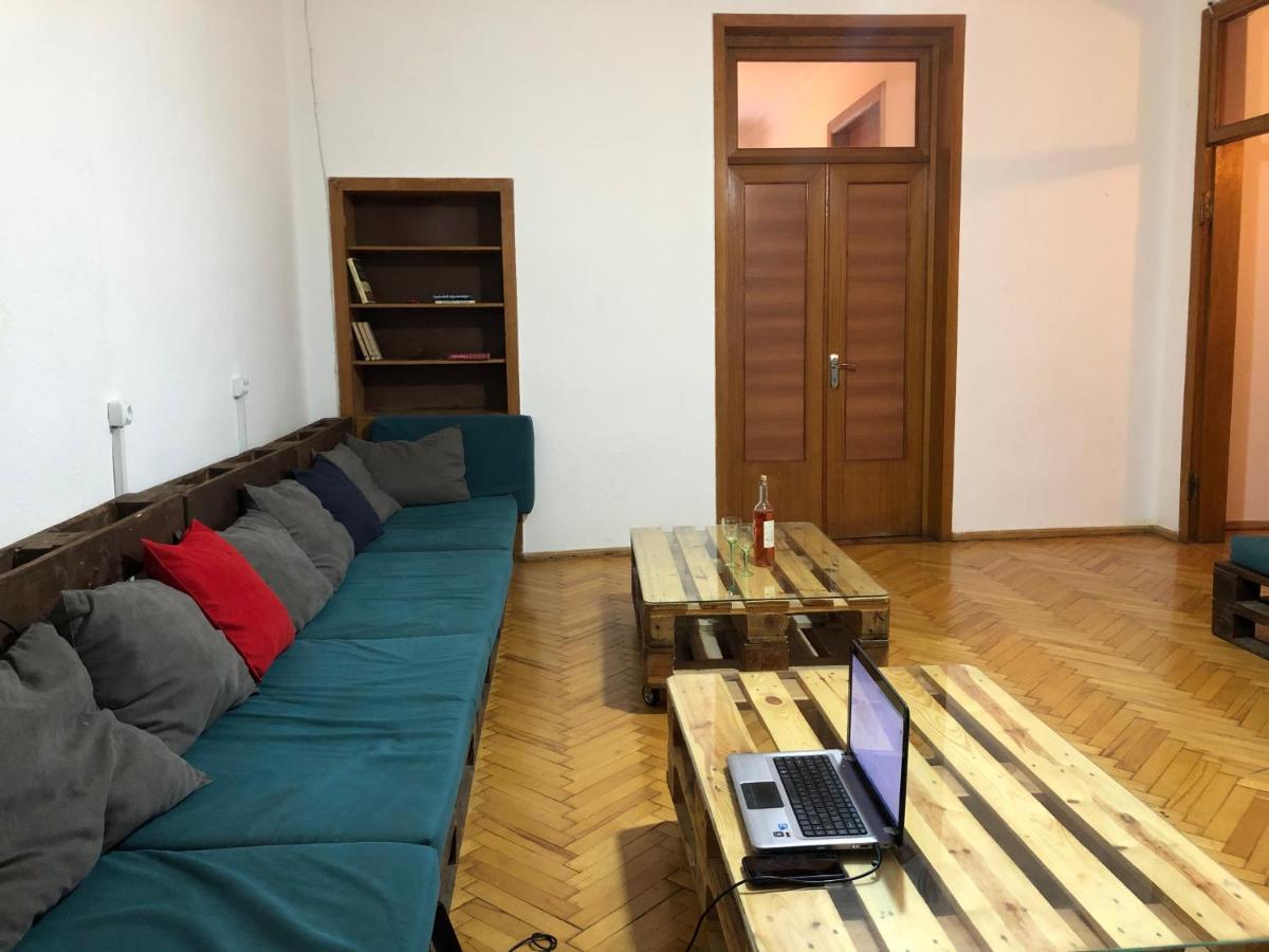 Vac Hostel Tiflis Dış mekan fotoğraf